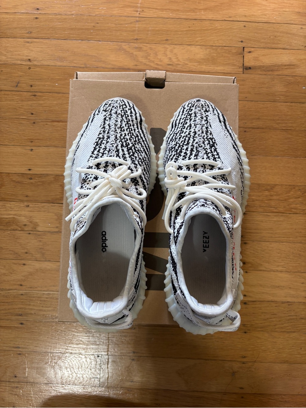 Size 9.5 - adidas Yeezy Boost 350 V2 Low Zebra
